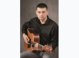 Поющий гитарист Добрынинская