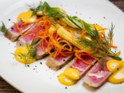 Acapella Restaurant & Lounge, ресторан