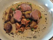 Selfie, ресторан